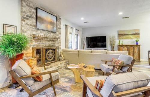 Cypress House | Dog-Friendly Cypress Vacation Rental with Lanai!