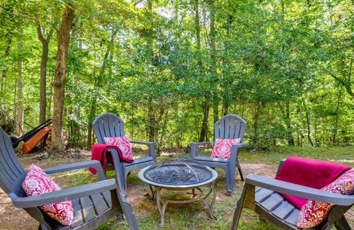 Dahlonega House | Dog-Friendly Dahlonega Home with Private Fire Pit!