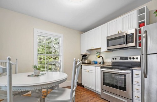 Downtown Historic District Apartment | Dog-friendly, FREE BIKES next to Historic Downtown