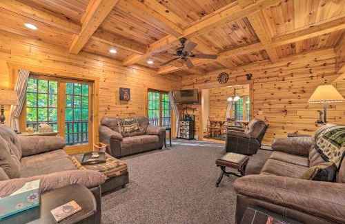 Michaywe House | Dog-Friendly Gaylord Retreat Less Than 8 Mi to Town!