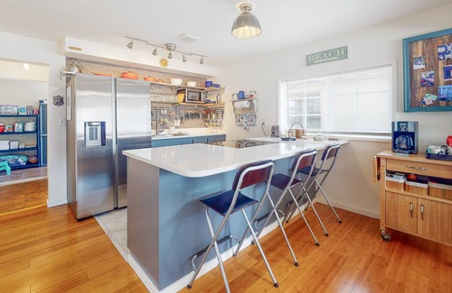 Winchester Bay House | Dog-friendly home with two full kitchens & a gas grill - walk to the ocean
