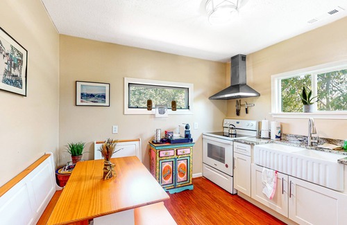 Atlantic Beach House | Dog-friendly home near the ocean with central AC, WiFi, & washer/dryer