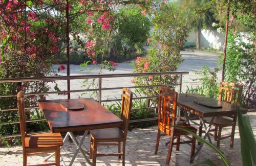 Maun House | Dolar Lodges & Tours