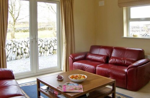 Caherconnell Cottage | DOLMEN COTTAGE, pet friendly in Kilfenora, County Clare
