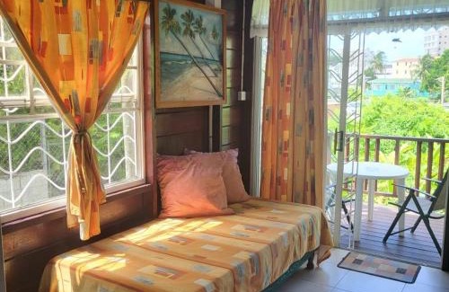 Dover House | Dolphin Inn Guesthouse & Apartments