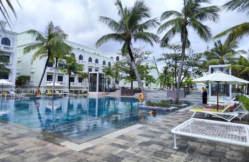 Duong To Hotel | Dolphin Seaview Hotel