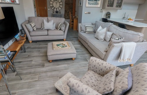 Dinas Cross Cottage | Dolwern