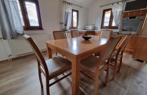 Banska Stiavnica House | Domček pod orechom