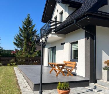 Zakliczyn Apartment | Dom na Borówkowym Wzgórzu