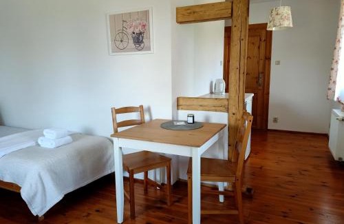 Mirsk House | Dom Nad Potokiem