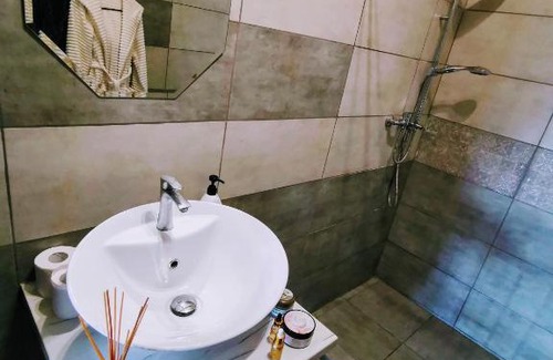 Mostishche House | Дом с террасой и баней в Уручье