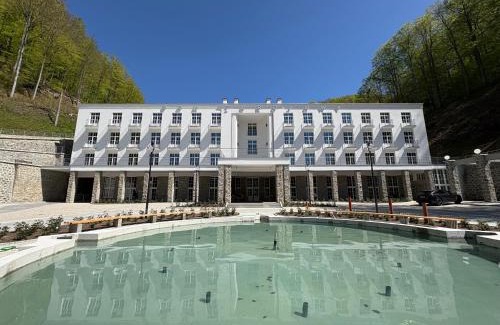 Zegiestow Zdroj Hotel | Dom Zdrojowy CECHINI