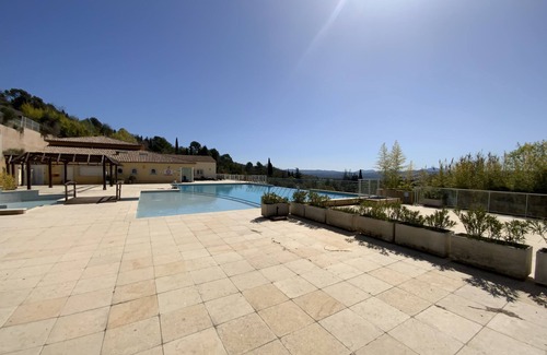 Callian Apartment | Domain of the castle of the camiole