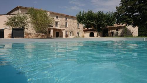 Saint-Paulet-de-Caisson House | Domaine Chamarel