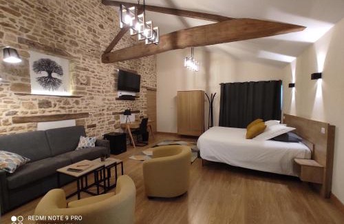 Saint-Juire-Champgillon Bed & Breakfast | Domaine de l'Orfraie