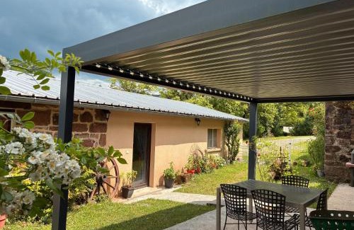 Villecomtal House | Domaine de Jouani gîte La Charrue