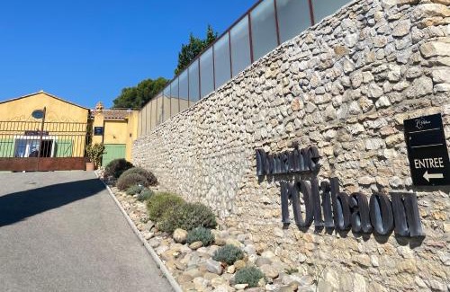 Venelles Bed & Breakfast | Domaine de L'Olibaou