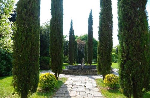Saint-Denis-du-Pin Bed & Breakfast | Domaine de Rennebourg
