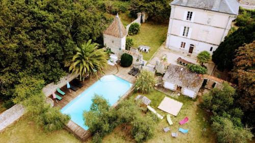 Saint-Just-Luzac House | Domaine de Rochebonne