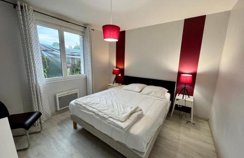 Vendrennes Apartment | Domaine des 5 Roses - Rose Rouge