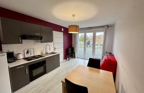 Vendrennes Apartment | Domaine des 5 Roses - Rose Rouge