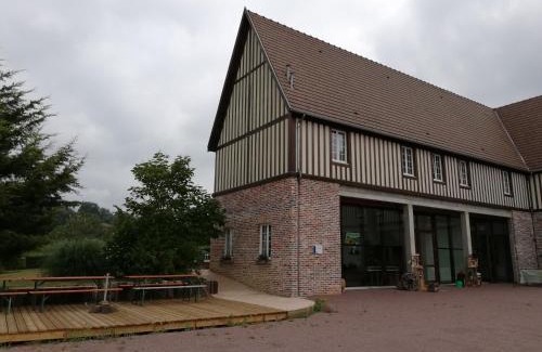 Lessard-et-le-Chene Bed & Breakfast | Domaine des Essarts