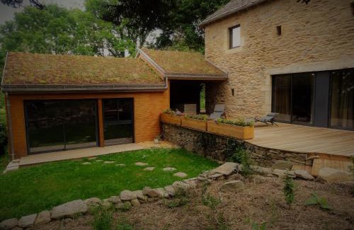 Saint-Germain-du-Teil House | Domaine des Marequiers le Gite Aigremoine
