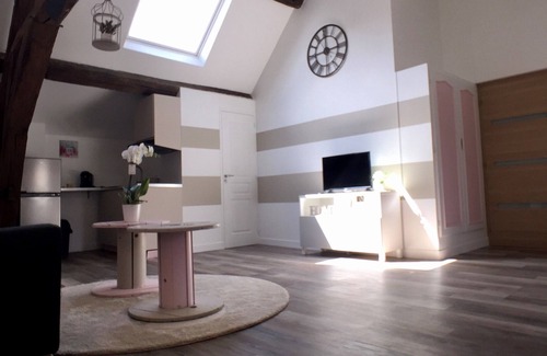 Petit Moisenay Apartment | Domaine des Trois Châteaux