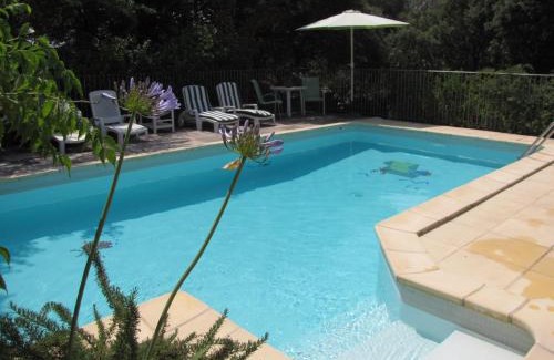 Galargues House | Domaine du bois gîte Bleuette