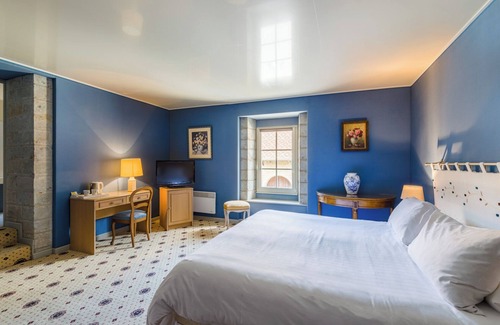 Cubry Hotel | Domaine du Château de Bournel