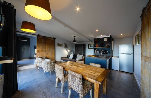 Villerville Cottage | Domaine du Grand Bec - Le Loft, swimming pool, tennis court, beach, sea view