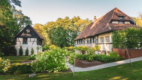 Steinbrunn-le-Bas Bed & Breakfast | Domaine du Kaegy - Hébergements 5 étoiles