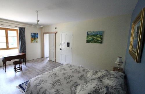 Ambillou Bed & Breakfast | Domaine Du Moulin Neuf