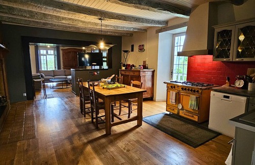 Valprionde Villa | Domaine de la roque! Private swimming pool, Table tennis, BBQ, Fitness room