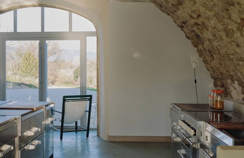 Villelaure Bed & Breakfast | Domaine La Ferme HI bride