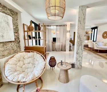 Montge-en-Goele Hotel | Domaine La Tuilerie Rénové et Confortable proche de Aéroport CDG