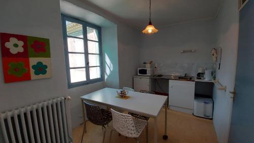 Saint-Prix House | Domaine Sela