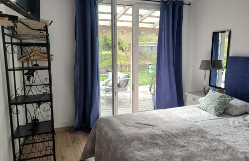 Dlugie House | Domek na lipowym wzgórzu