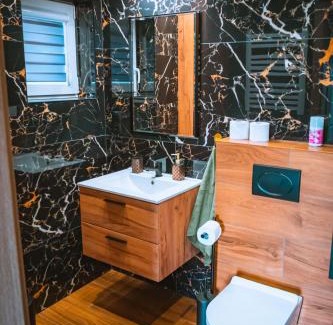 Uherce Mineralne House | Domki Kamienne Zacisze