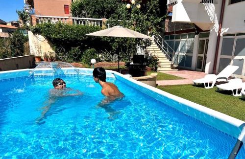 Gravina di Catania Villa | Domus Apartment in villa, swimming pool and private parking