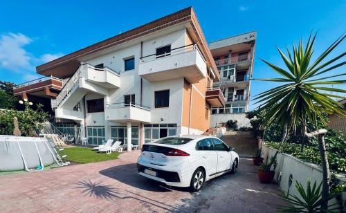 Gravina di Catania Villa | Domus Apartment in villa, swimming pool and private parking
