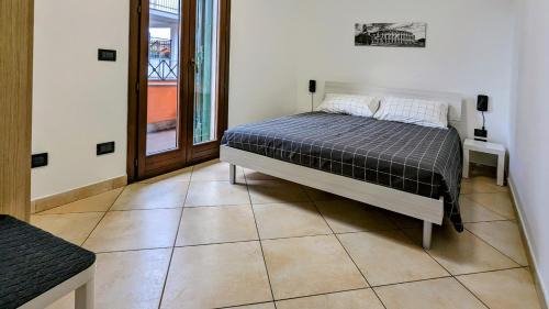 Ciampino Apartment | DOMUS Emy - deliziosa casa a piano terra con giardino e posto auto a Ciampino