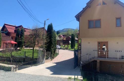 Moisei Villa | DON PABLO