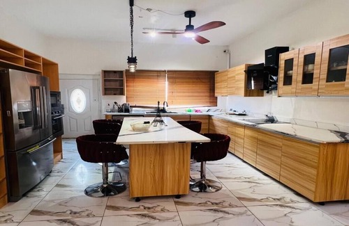 Kumasi House | Dona's luxury townhome in the garden city of kumasi