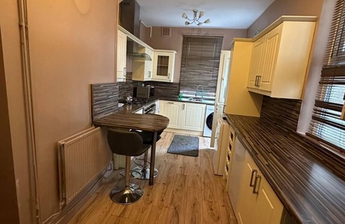 Doncaster House | Doncaster Dream House Retreat
