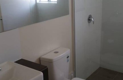 Capella Hotel | Dooleys Capella Tavern and Motel