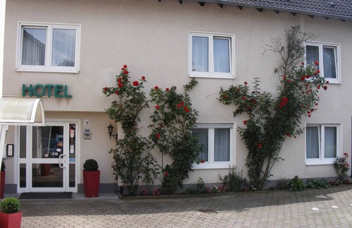 Hustadt House | Doppelzimmer - Hotel Schmerkötter
