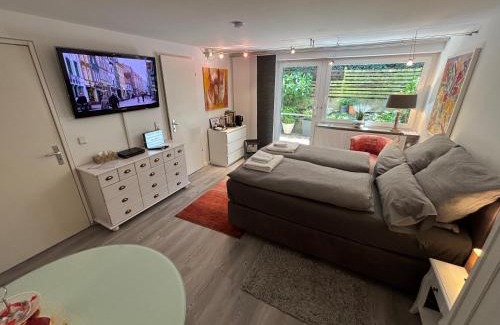 Birkach-Sud Apartment | Doppelzimmer in Stuttgart-Birkach - Nähe Musicals im SI-Zentrum, Messe, Flughafen, Uni Hohenheim
