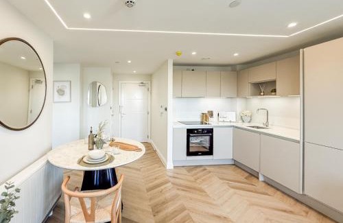 Dorchester Apartment | Dorchester Centre Apartment - Free Parking & Views