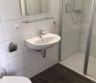 Deggendorf House | Dorfschänke DEGGENDORF Hotel & Apartmenthaus